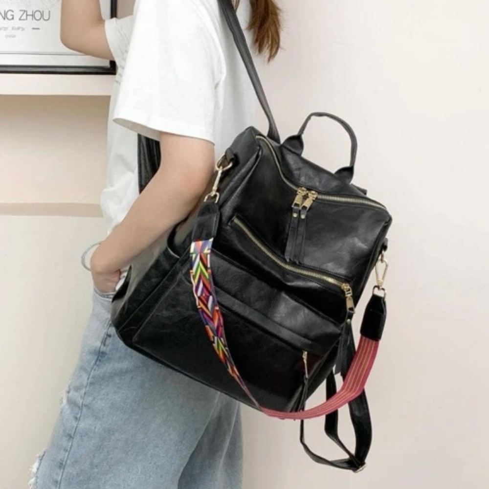 Luxe Black zipper detail vegan leather backpack - Picture 7 of 8